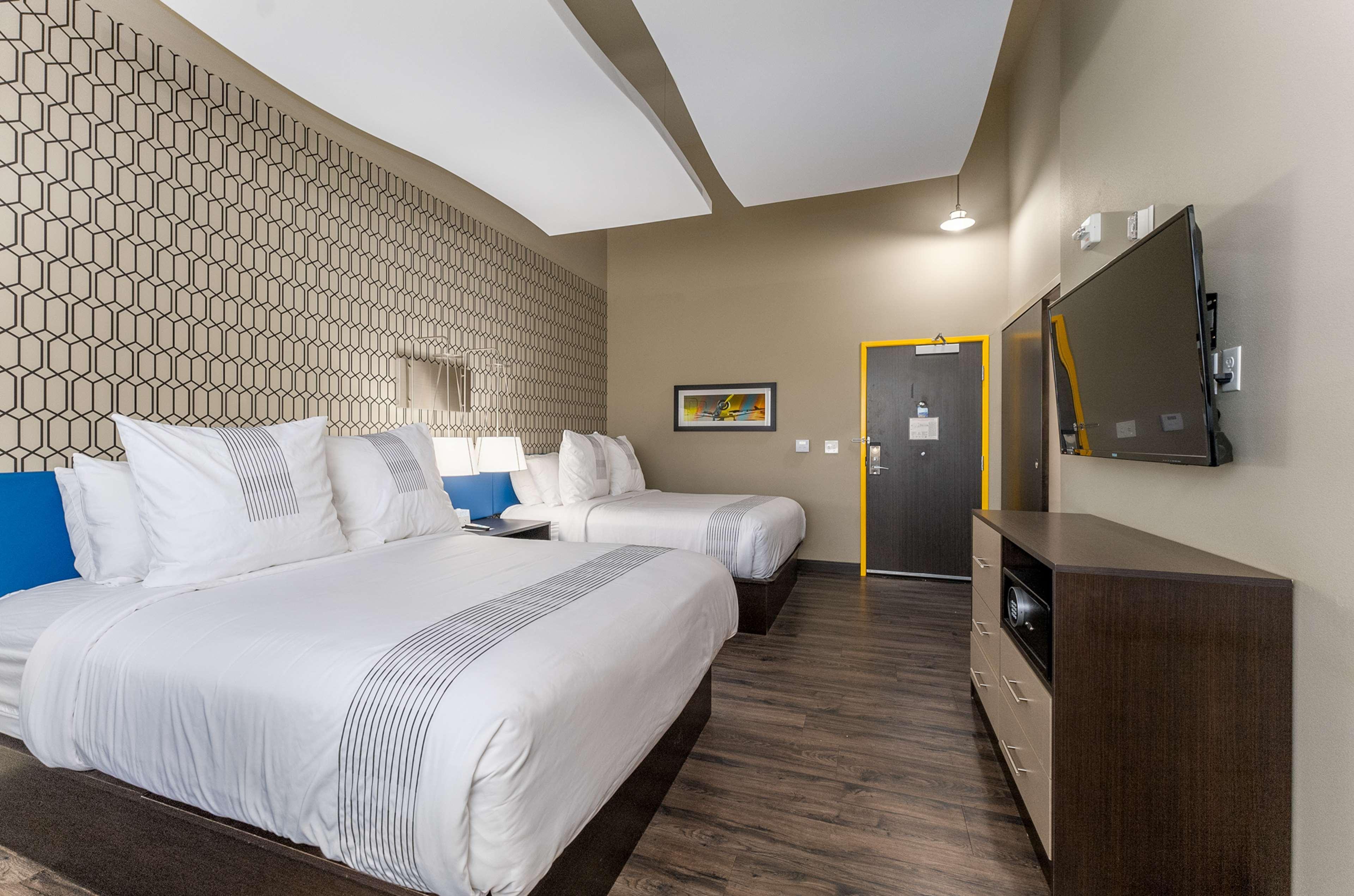 Glo Best Western Dawley Farms In Sioux Falls Exterior photo